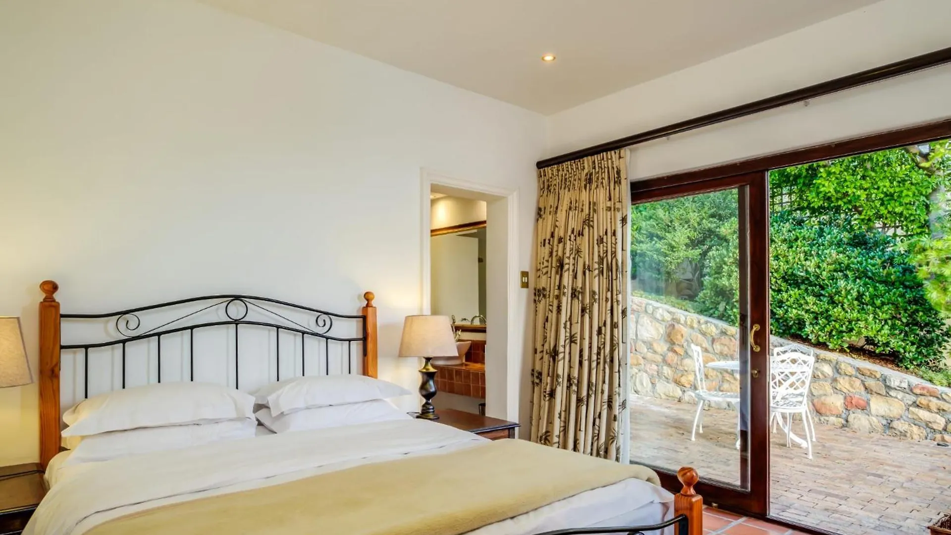 Camps Bay Terrace Lodge Cape Town Apartment