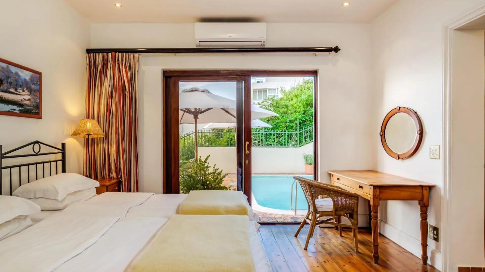 Apartment Camps Bay Terrace Lodge Cape Town